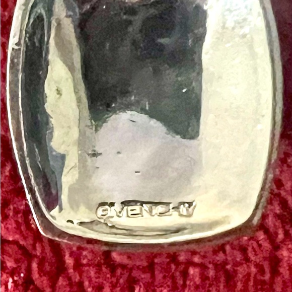 COPY - Givenchy necklace and earring set. Excellent condition. - Picture 7 of 7